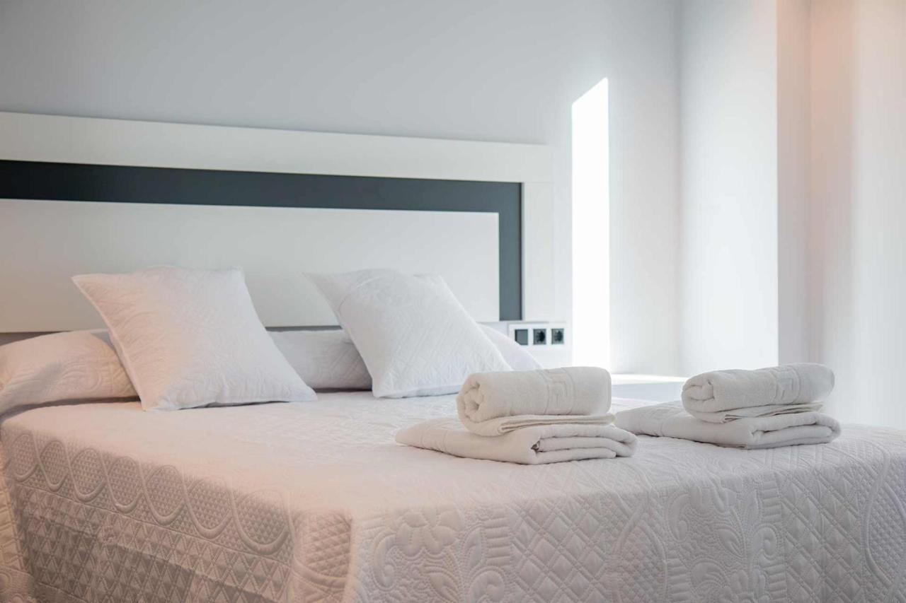 Apartamentos Vacacional En Plaza De Espana Нерха Экстерьер фото